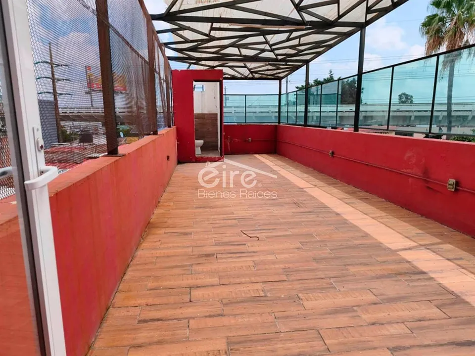 Foto 8 de Edificio comercial en venta sobre Av. Enrique Díaz de León