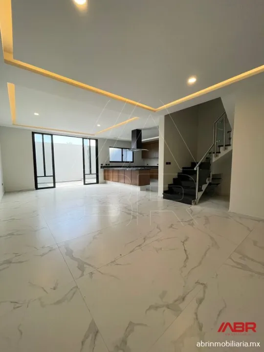 Foto 2 de Casa en venta en Altanza, SOLARES, Zapopan