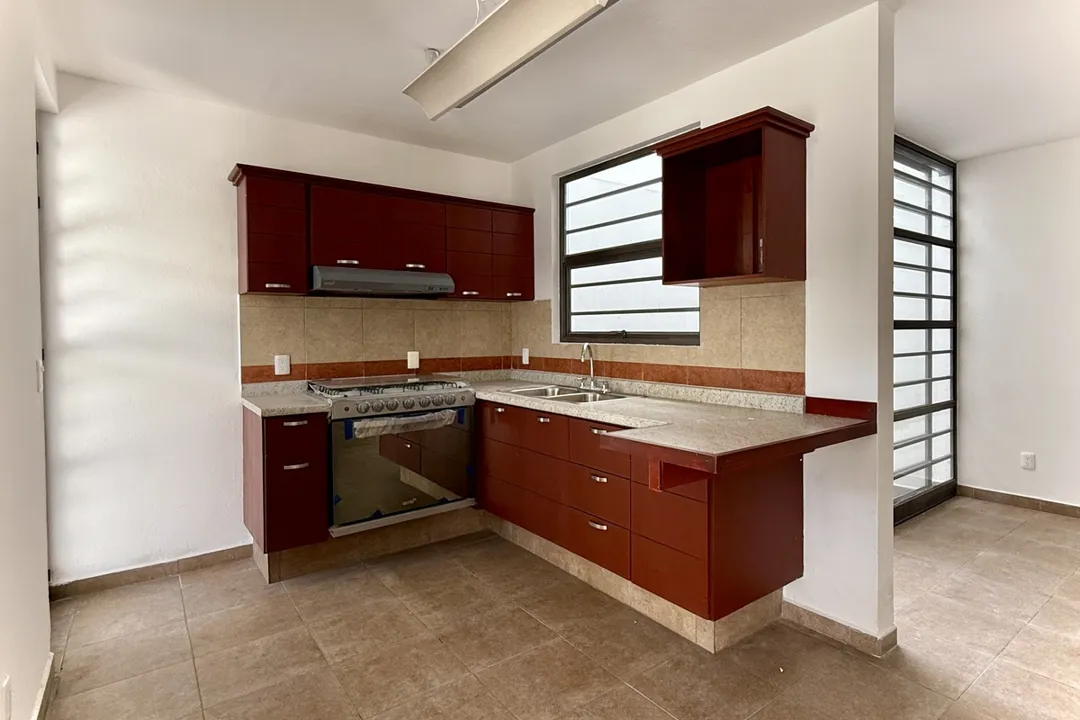Foto 6 de Cerca Plaza Patria, 3 niveles, 167 M2 construcción, 3 rec., 3.5 baños, 1 auto