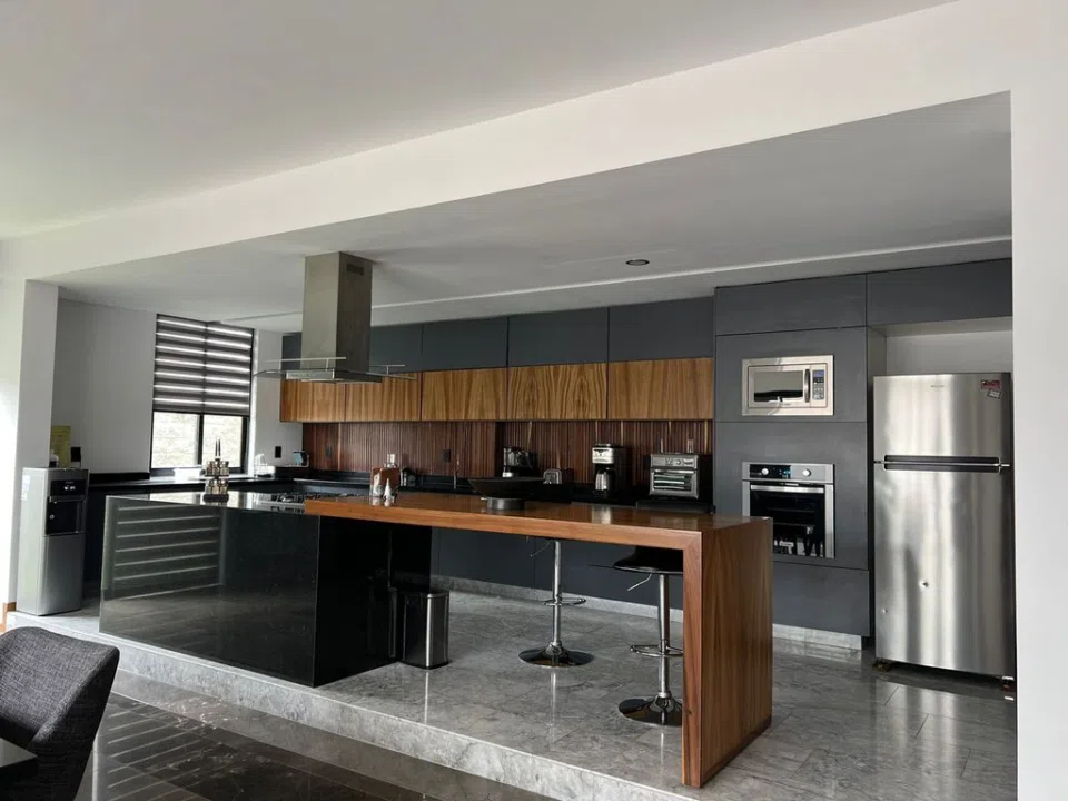 Foto 3 de Casa Exclusiva en El Bajío, Zapopan | 350 m² de Terreno, 520 m² Construidos