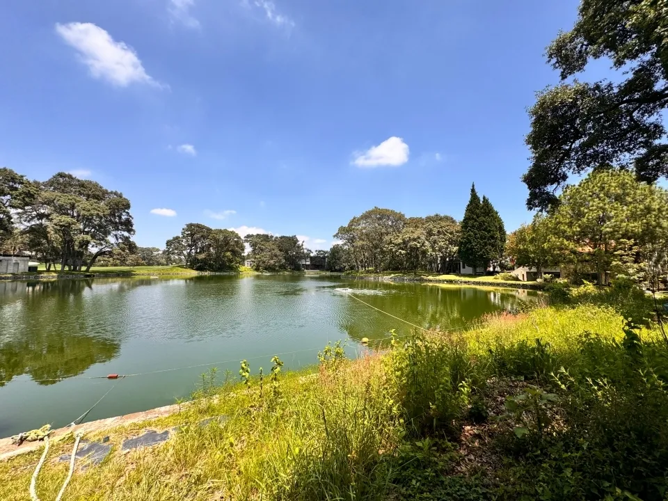 Terreno en Venta en El Cielo Country Club colinda con Lago de Campo de Golf