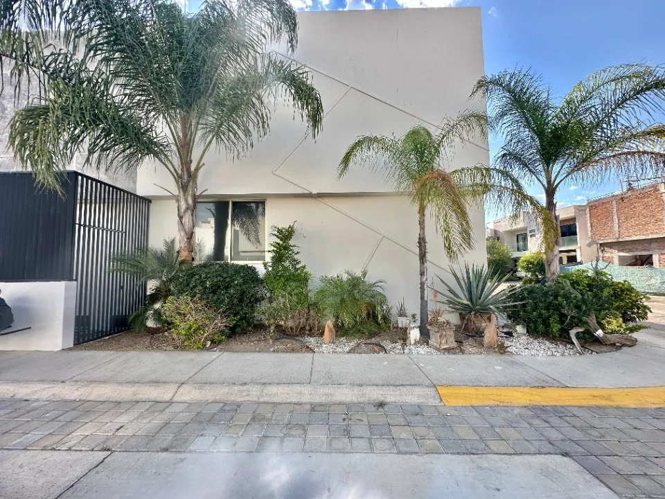 Foto 2 de CASA EN VENTA ALTAVISTA CONDOMINIO VITANA
