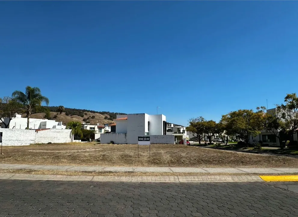 Terreno en Venta Bosques de Santa Anita 365 m2 plano, en esquina!