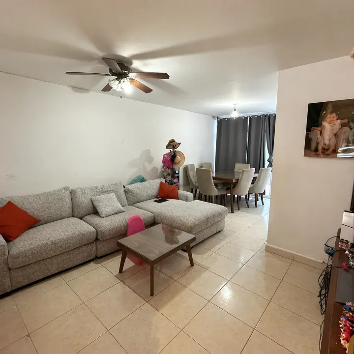 Foto 3 de Casa en venta en Calle Rosas, Los Girasoles, Zapopan