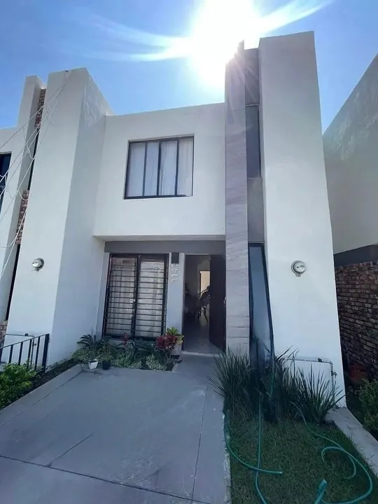 Casa en renta en Fraccionamiento Alva Residencial en Zapopan