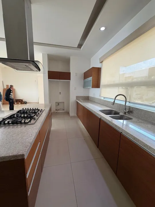 Foto 5 de DE OPORTUNIDAD RESIDENCIA EN RENTA‼️