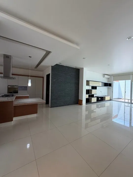 Foto 7 de DE OPORTUNIDAD RESIDENCIA EN RENTA‼️
