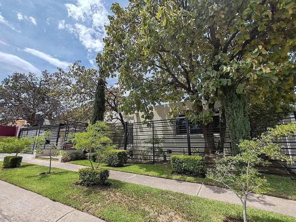 Foto 2 de SE VENDE CASA EN EL PALOMAR A SUPER PRECIO