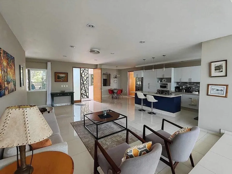 Foto 3 de SE VENDE CASA EN EL PALOMAR A SUPER PRECIO