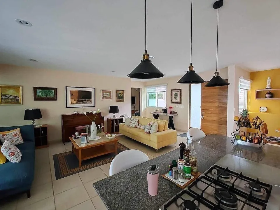 Foto 8 de SE VENDE CASA EN EL PALOMAR A SUPER PRECIO