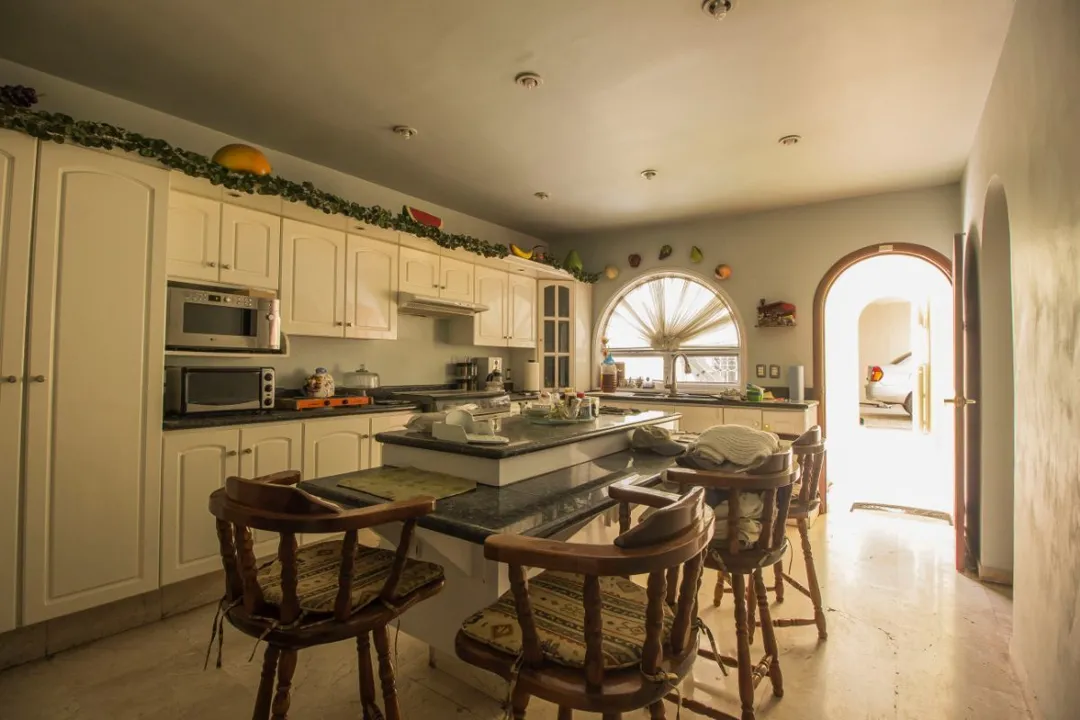 Foto 5 de Casa en Venta en La Estancia, Zapopan, Jalisco. 4 Recámaras con Baño Propio