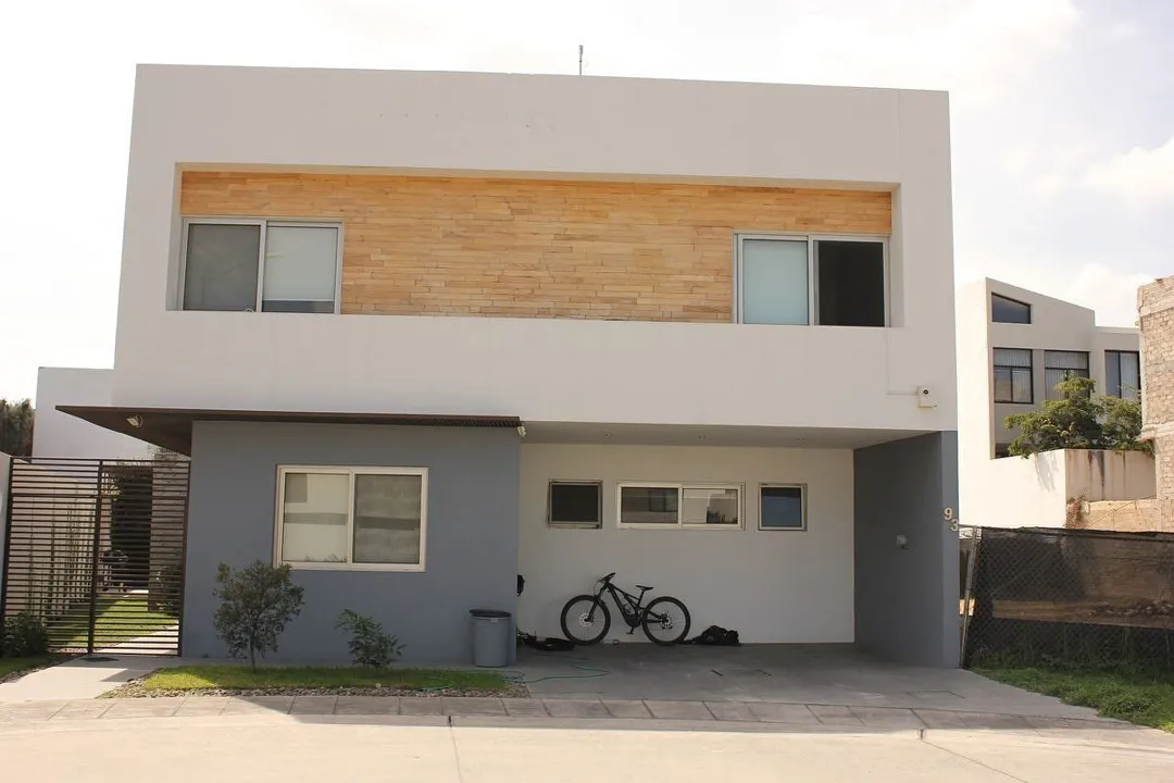 CASA EN RENTA EN MITICA RESIDENCIAL
