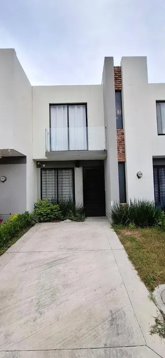 Casa en venta en Capital Norte, Valle Imperial en Zapopan
