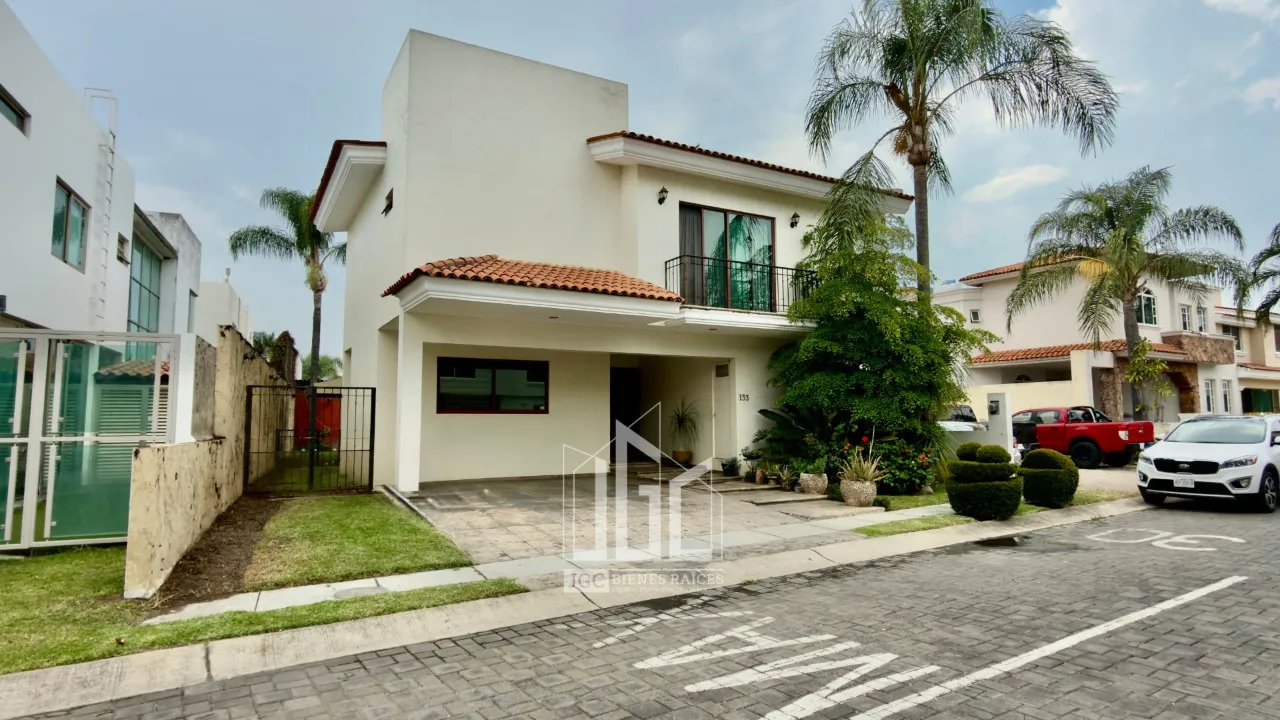 Casa en venta en Duque, Jardín Real, Zapopan