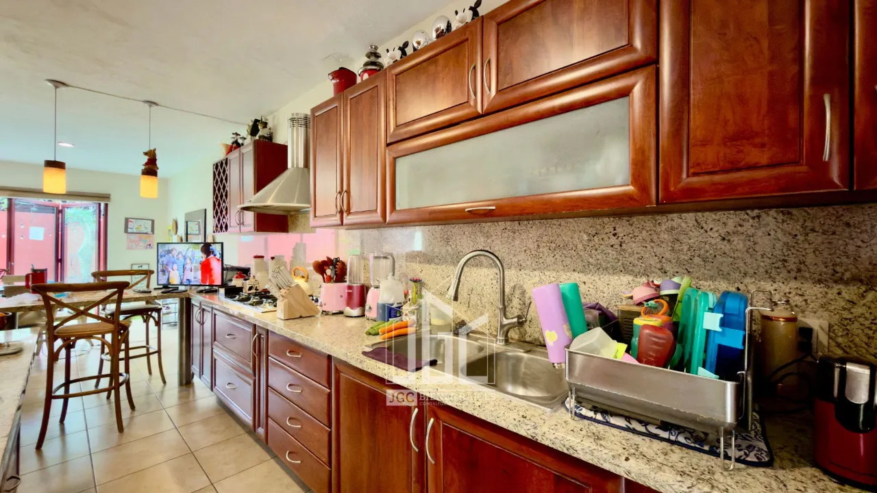 Foto 9 de Casa en venta en Duque, Jardín Real, Zapopan