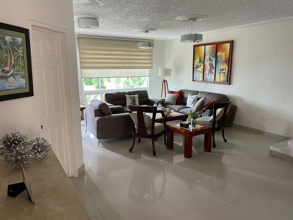 Foto 3 de Casa en RENTA en Bugambilias - Coto Cristal