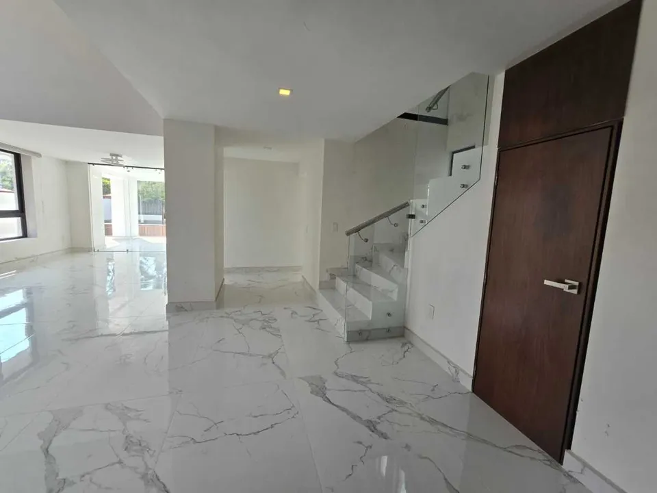 Foto 7 de Residencia en Venta en Virreyes: Lujo, Amplitud y un Oasis Privado