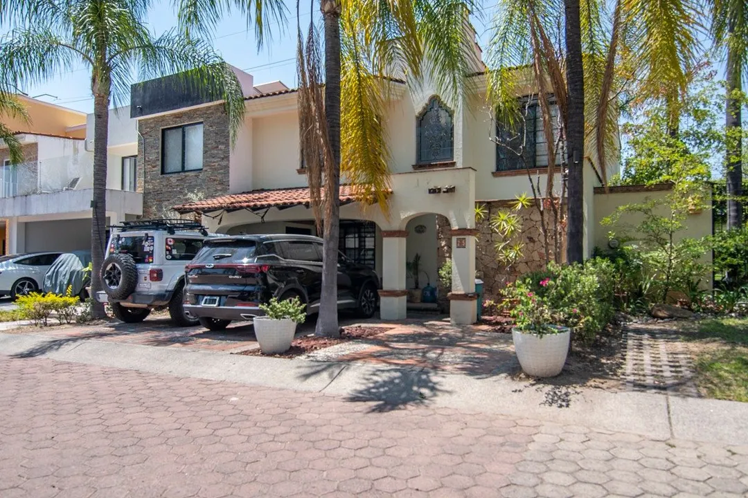 Casa en Venta en Condominio York, Zapopan
