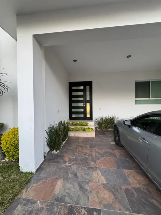 Foto 4 de Casa en Renta Amueblada – Condominio Privado Los Castaños, Naciones Unidas