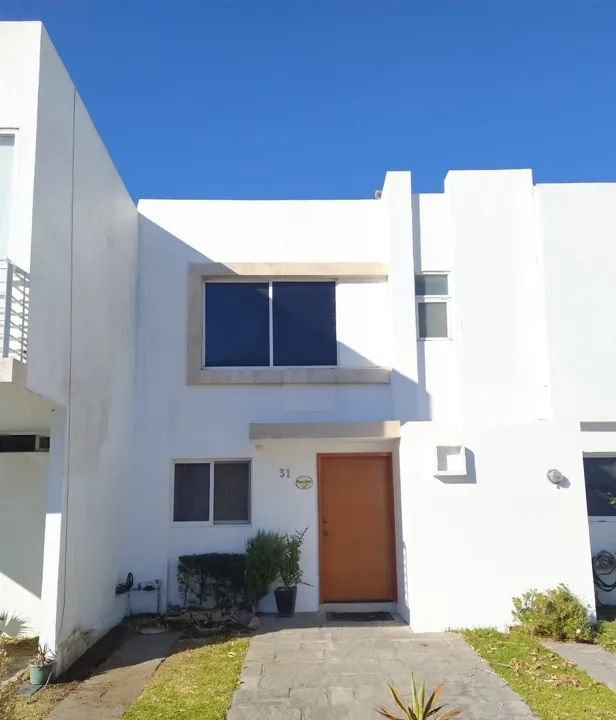 Casa en RENTA en La Loma II, Bosques de Santa Anita | 3 recámaras y cochera para