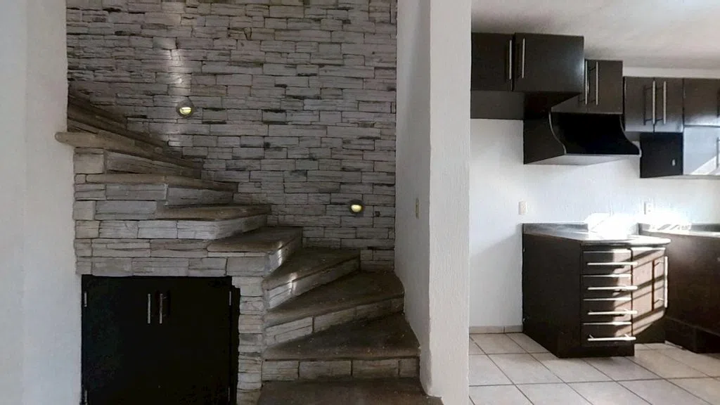 Foto 7 de CASA EN VENTA EN COLINAS DEL ROBLE - CONDOMINIO LOMA DEL BOSQUE – ZAPOPAN
