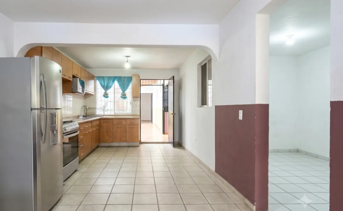 Foto 3 de Venta de casa cerca de Forum Tlaquepaque