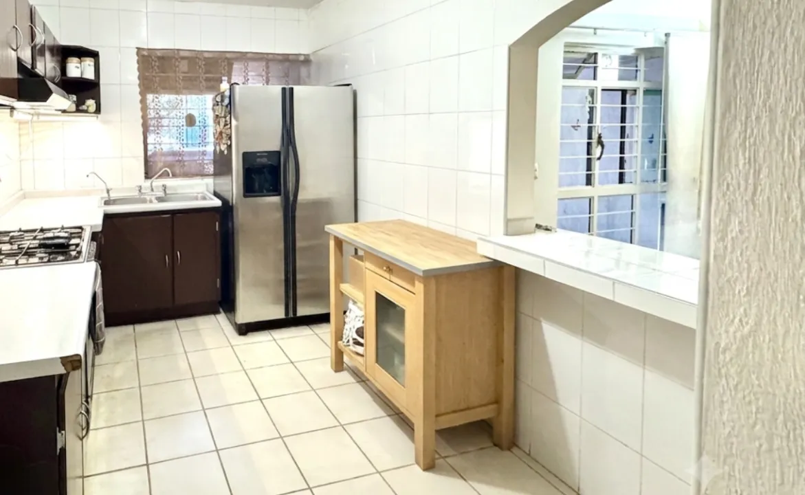 Foto 4 de Venta de casa cerca de Forum Tlaquepaque