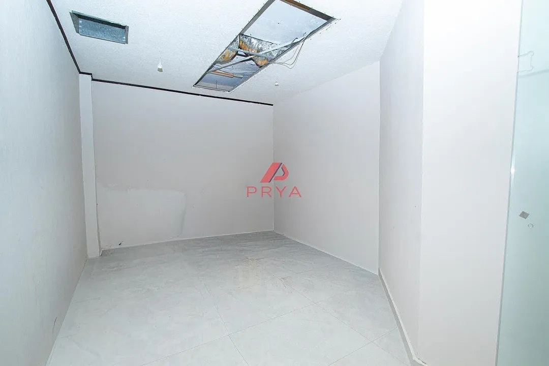 Foto 9 de Oficina Corporativa en Renta de 191 m² sobre Av. Miguel Hidalgo, Colonia America