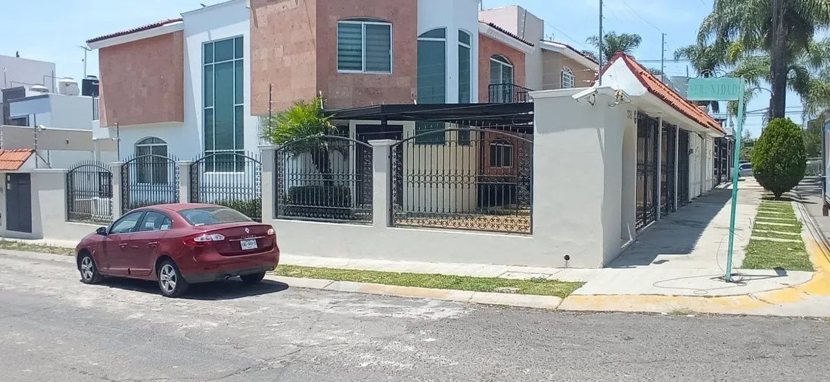 Foto 3 de Casa en Venta en Mirador de San Isidro, Centinela I, Zapopan, Jalisco