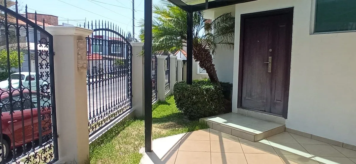 Foto 4 de Casa en Venta en Mirador de San Isidro, Centinela I, Zapopan, Jalisco