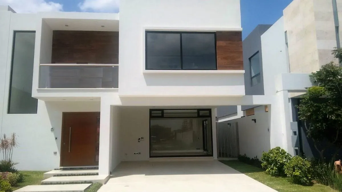 CASA EN RENTA EN ZAPOPAN JAL. ZONA REAL; LA TOSCANA