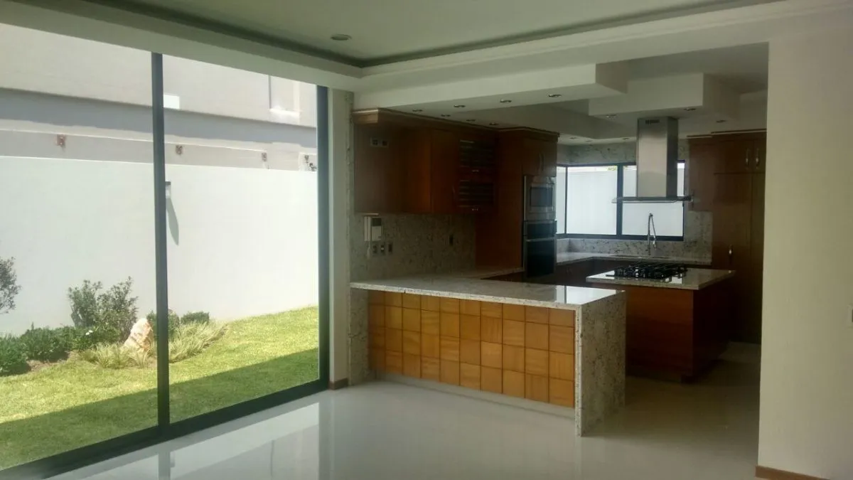 Foto 2 de CASA EN RENTA EN ZAPOPAN JAL. ZONA REAL; LA TOSCANA