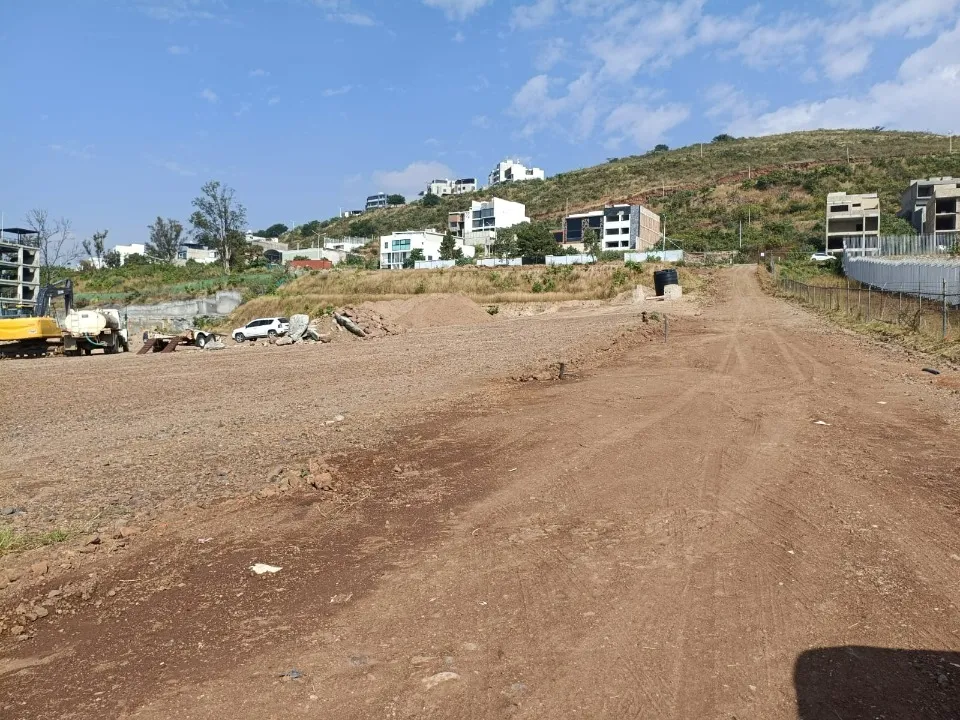 Foto 5 de Terreno en venta en Calle Prolongacion Avenida Las Fuentes, Sin Nombre, San Pedro Tlaquepaque