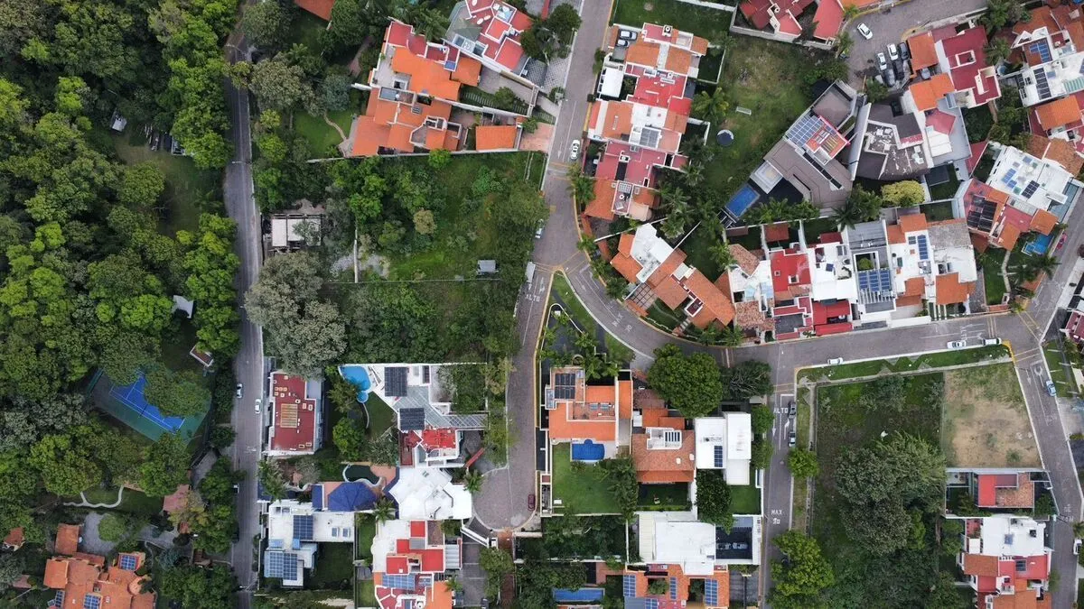 Foto 3 de Terreno en venta en Colinas de San Javier con 702 m²