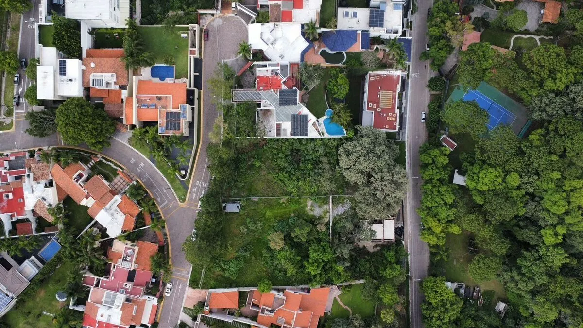 Foto 5 de Terreno en venta en Colinas de San Javier con 702 m²