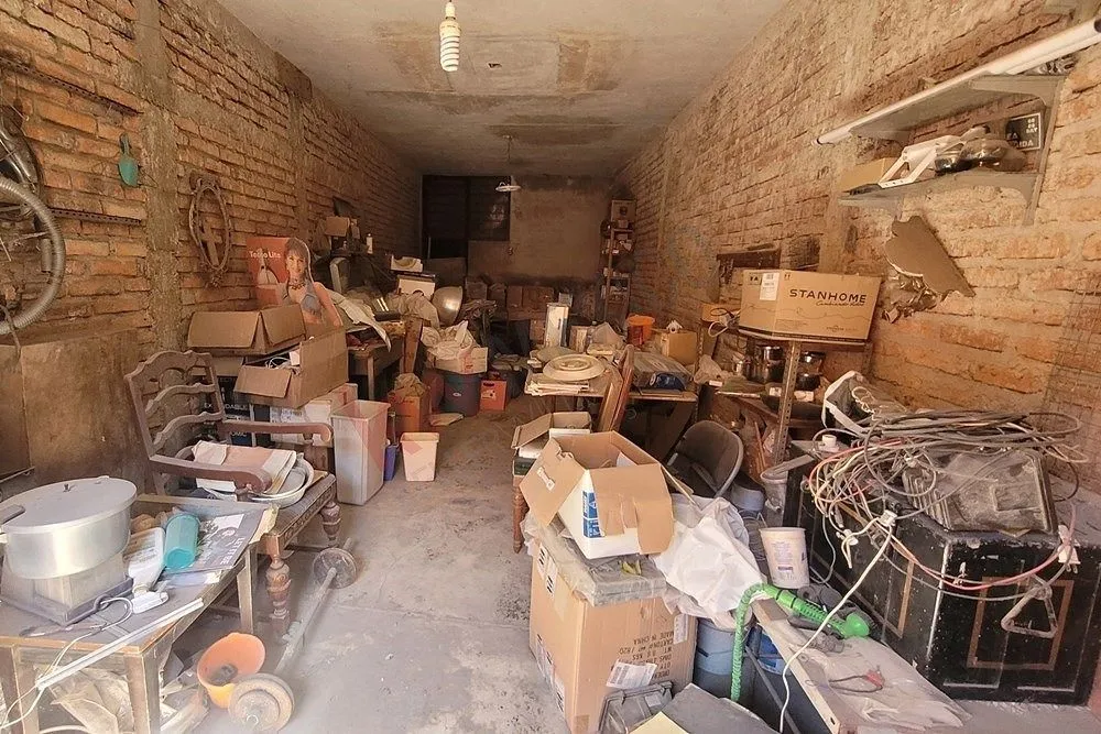 Foto 5 de Terreno en venta en Lomas del Cuatro | 237 m² con construcción en obra gris