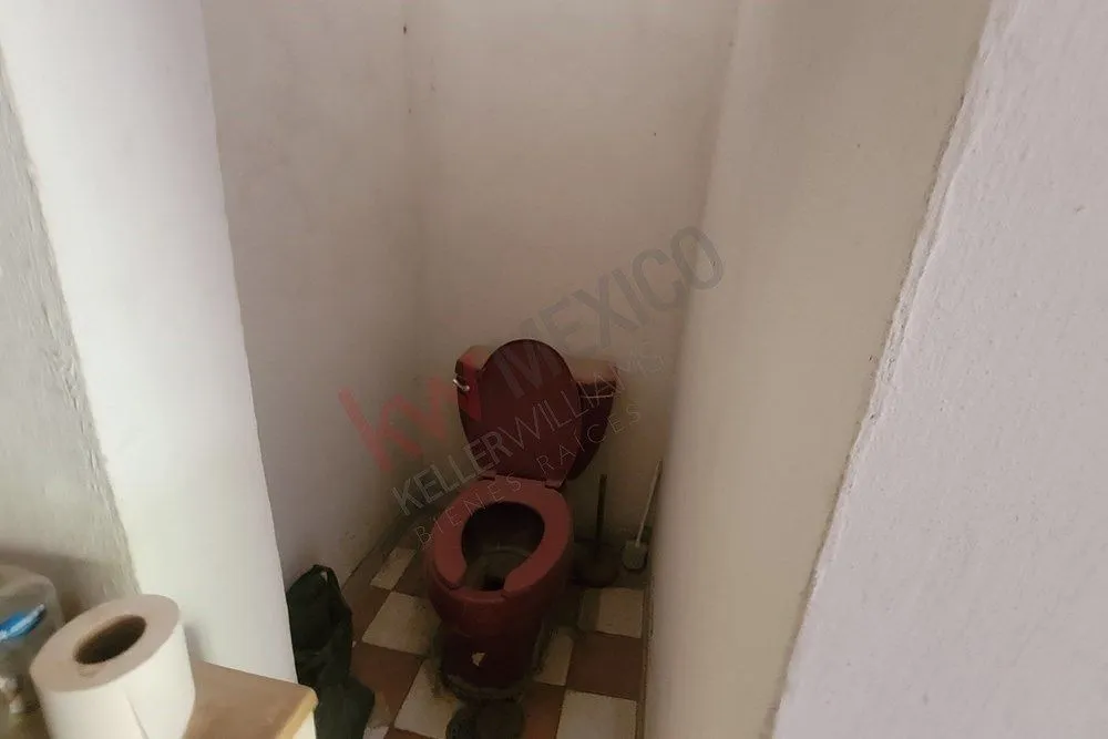 Foto 9 de Terreno en venta en Lomas del Cuatro | 237 m² con construcción en obra gris