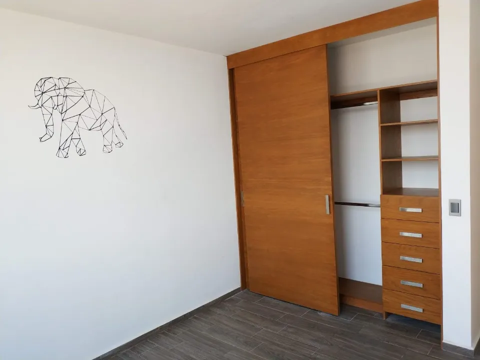 Foto 2 de Casa en venta en AV. PUNTO SUR, LOS GAVILANES, TLAJOMULCO DE ZUÑIGA