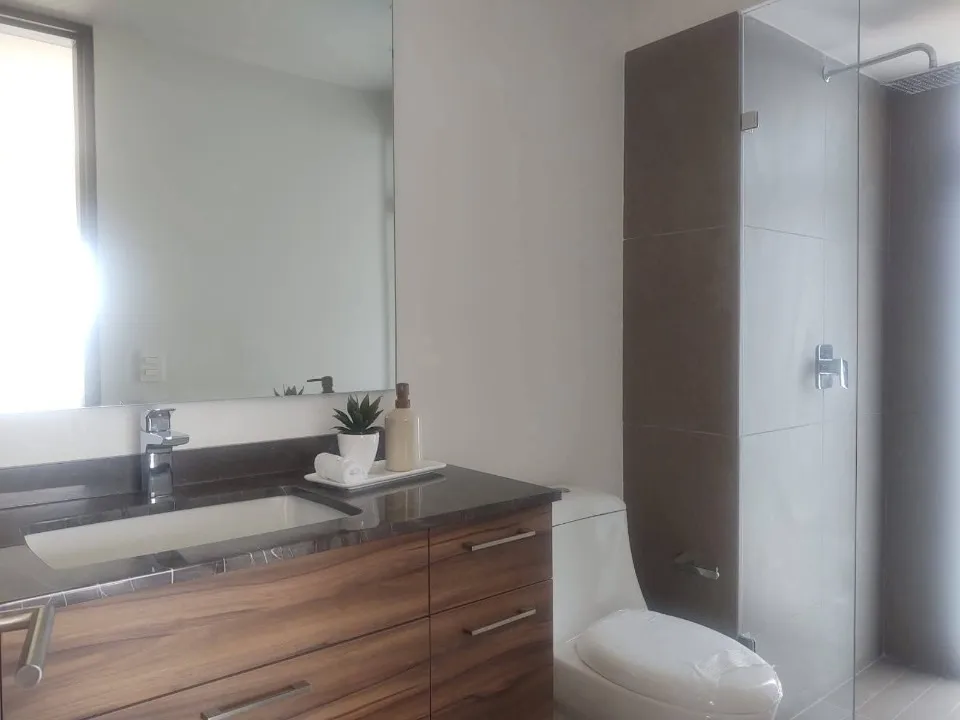 Foto 4 de Departamento en renta en Avenida Niños Héroes, Jardines del Bosque, Guadalajara