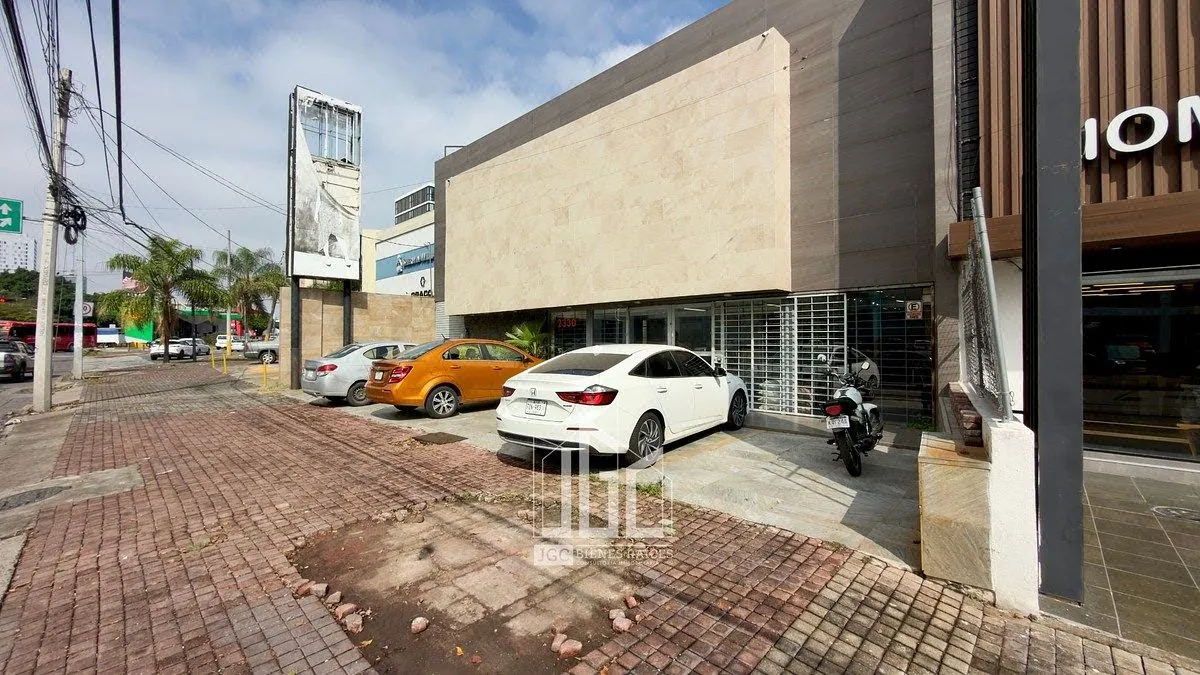 Foto 2 de LOCAL COMERCIAL EN VENTA Y RENTA AV. NIÑOS HÉROES COL. OBRERA, GDL