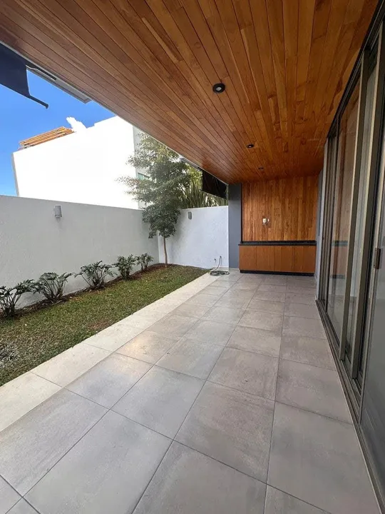 Foto 6 de Casa en venta Soare Acanthia, Solares Residencial dentro de coto