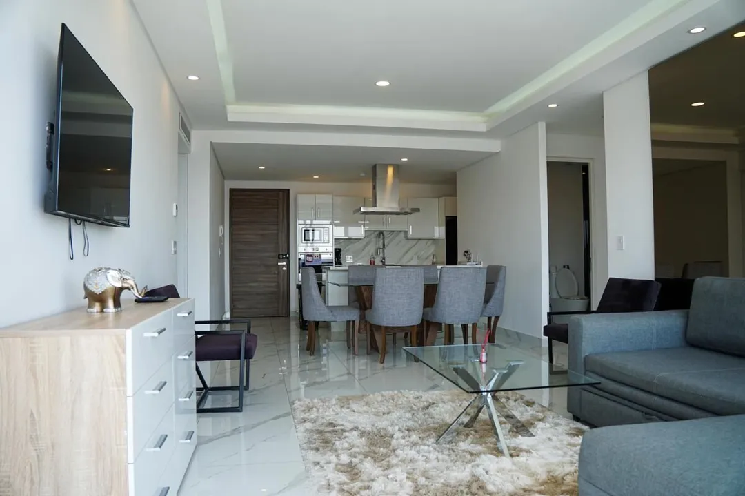 PENTHOUSE AMUEBLADO PISO 11 EN RENTA REAL VIEW TOWERS