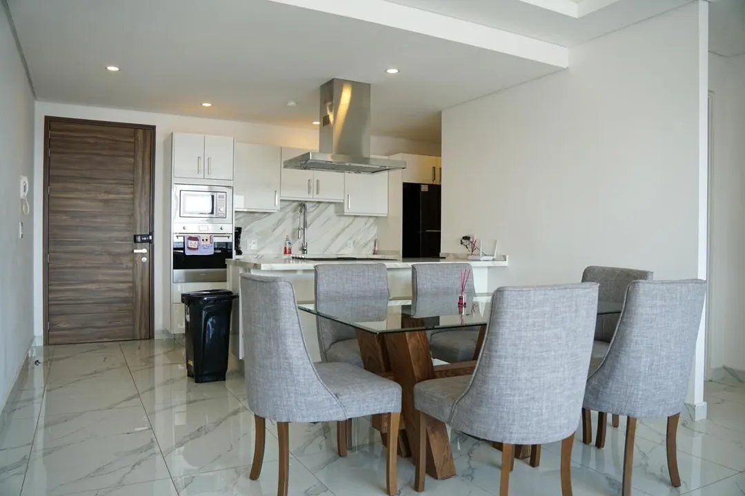 Foto 4 de PENTHOUSE AMUEBLADO PISO 11 EN RENTA REAL VIEW TOWERS