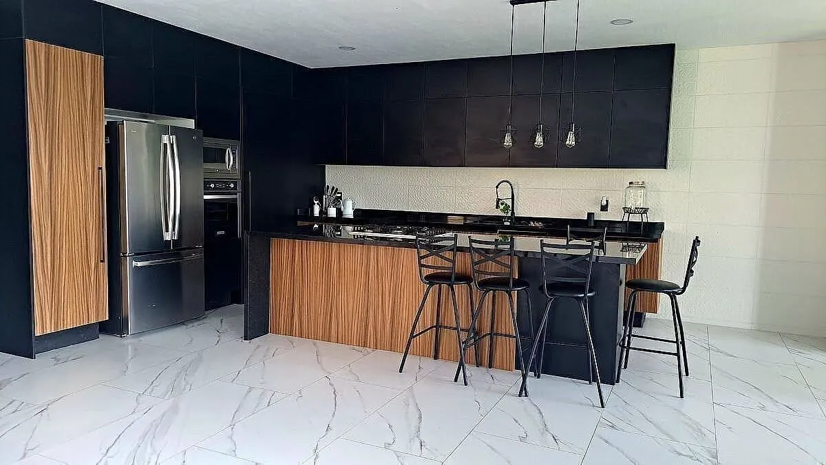 Foto 2 de CASA NUEVA EN BUGAMBILIAS, CON EXCELENTE VISTA