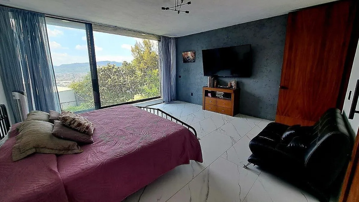 Foto 9 de CASA NUEVA EN BUGAMBILIAS, CON EXCELENTE VISTA