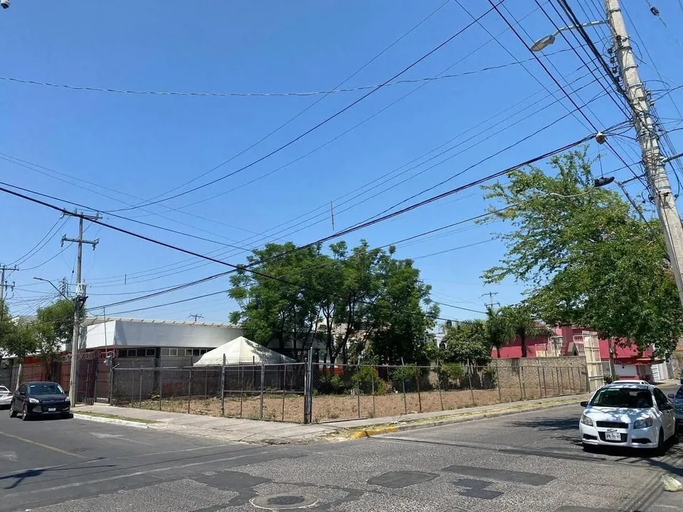 Foto 2 de TERRENO COMERCIAL EN RENTA EN LA "HERMOSA PROVINCIA"