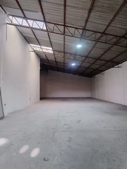 Foto 3 de OPORTUNIDAD CORPORATIVA: BODEGA COMERCIAL EN RENTA