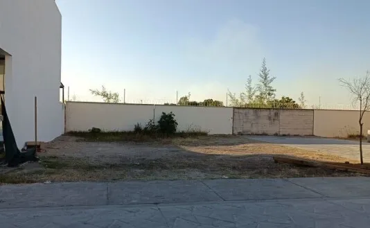 Foto 2 de 🏡 TERRENO EN VENTA EN PARQUES VALLARTA 🌳