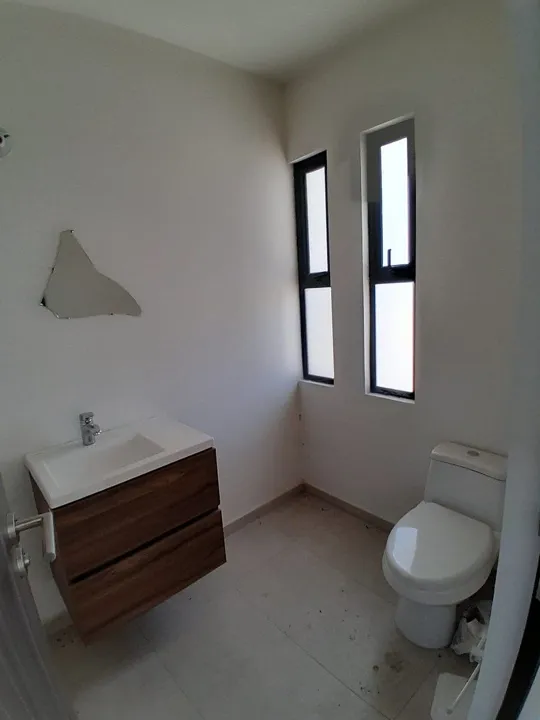 Foto 4 de Casa en venta en el Fraccionamiento Elementia, cerca de la Av. Camino real a Col