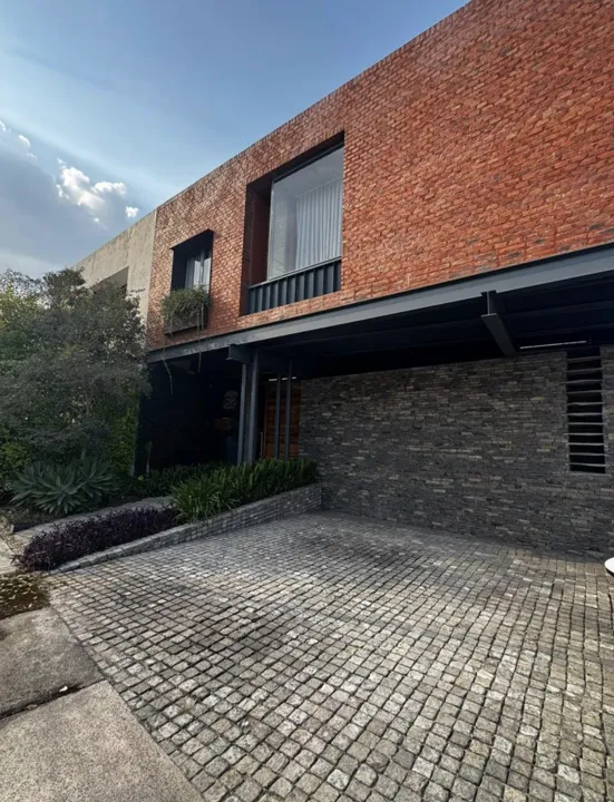 Casa en venta en Punto Sur 1 a lado de Plaza Punto Sur